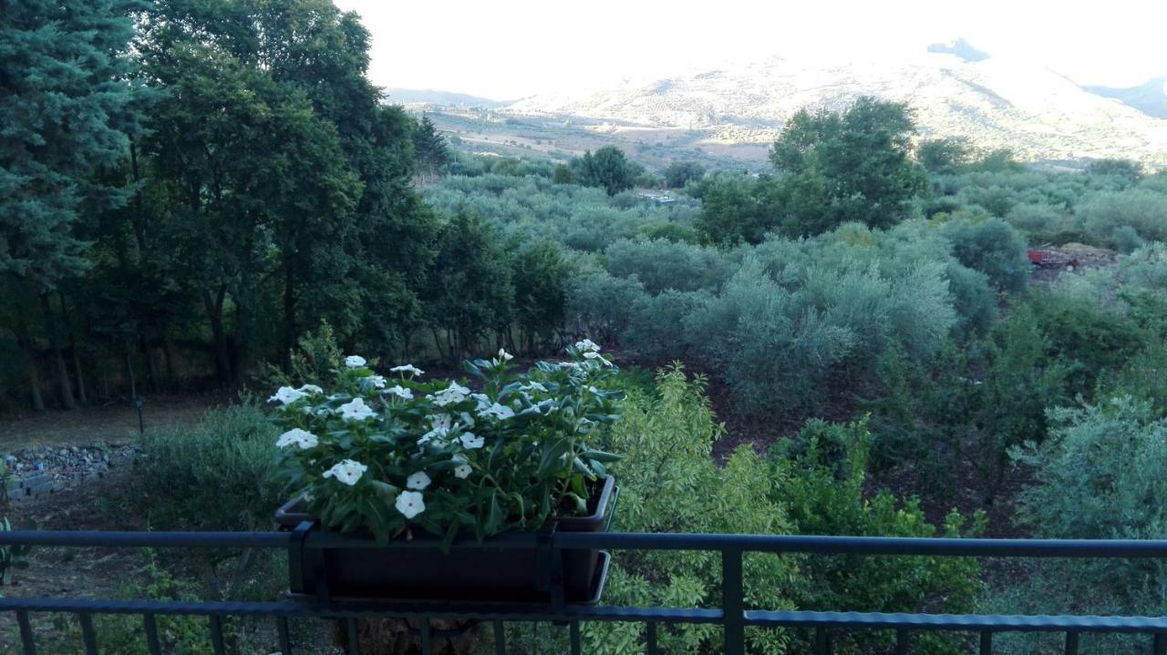 L'Opuntia Sul Lago Caccamo Екстер'єр фото